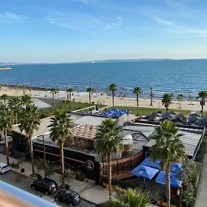 Sea View Apartment/beach/city Center/wifi Apartament Durrës